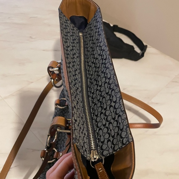 Vintage Coach Tote Bag - Picture 3 of 5